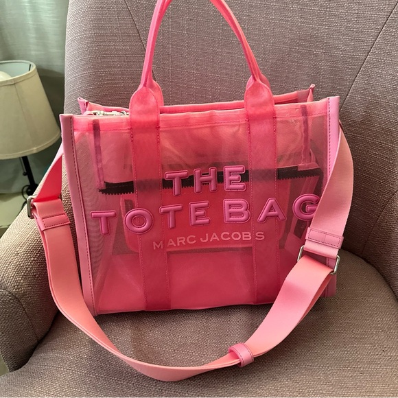 Marc Jacobs Handbags - MARC JACOBS TOTE BAG